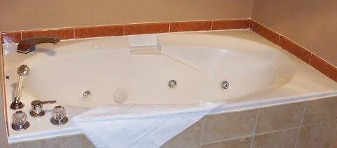 Express & By Ihg 3*