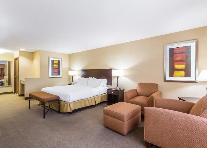 Express & By Ihg Nogales