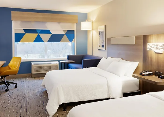 Express & By Ihg Hotel 3*