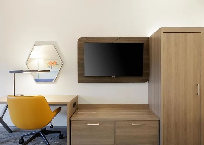 Express & By Ihg Nogales