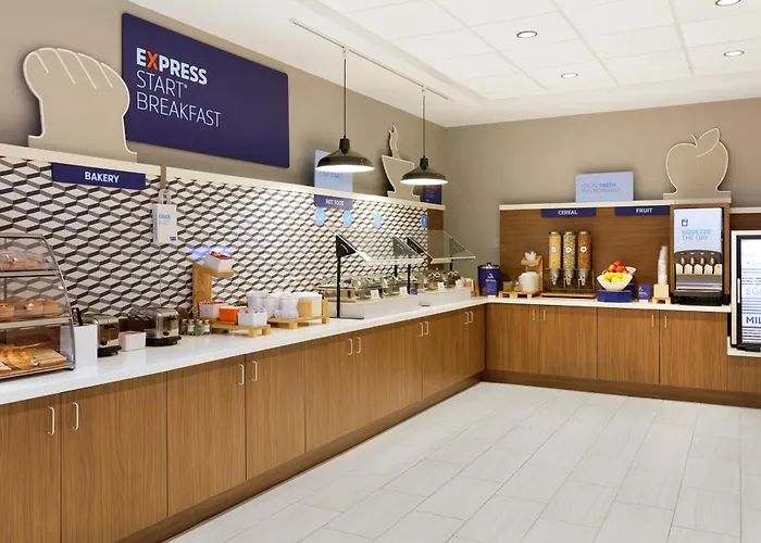 Express & By Ihg