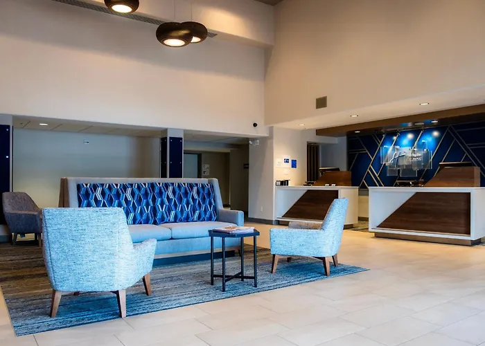 Hotel Express & By Ihg