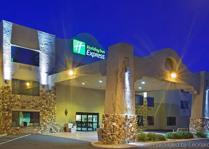 Express & By Ihg Hotel 3*