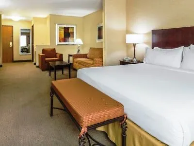 Express & By Ihg 3*